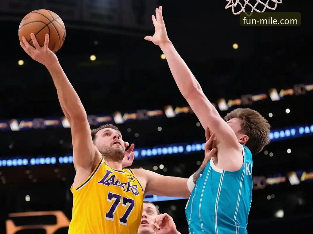 东契奇43分引领湖人进攻狂潮：一场数据背后的战术深度解析