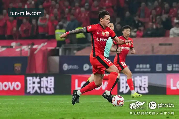 沙漠中的等待与突围：顶级球员的“中东困局”与球迷的观赛新策略